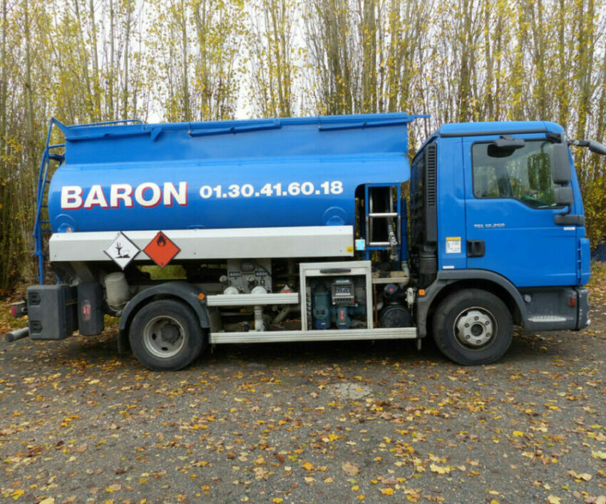 camion d'intervention - livraison de charbon les essarts le roi